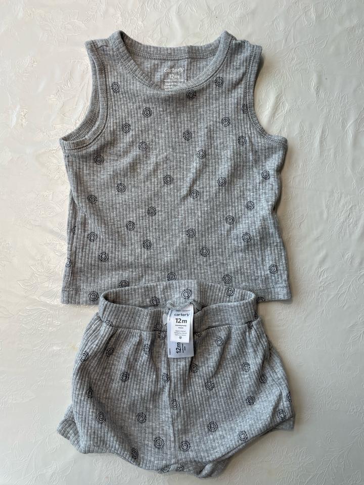 Двойка Carter’s 12-18m