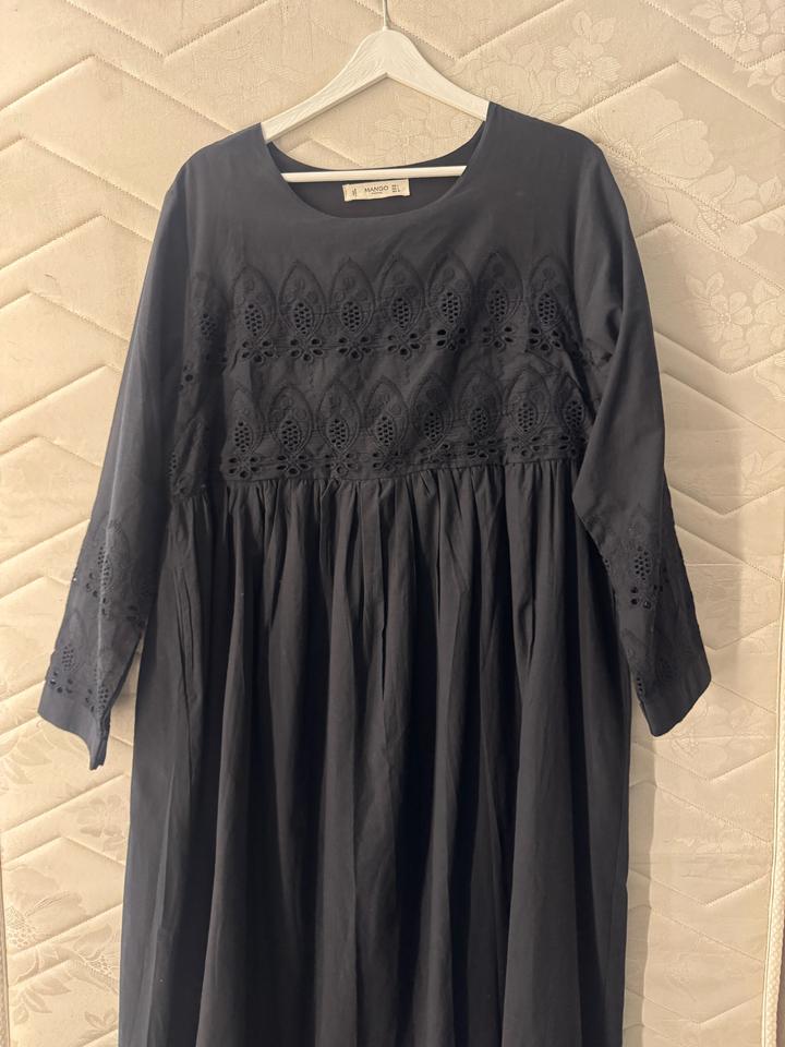 Черное платье Mango