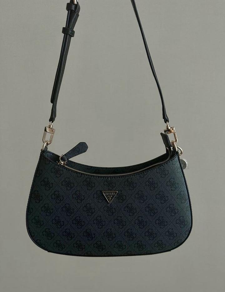Новая сумка Guess