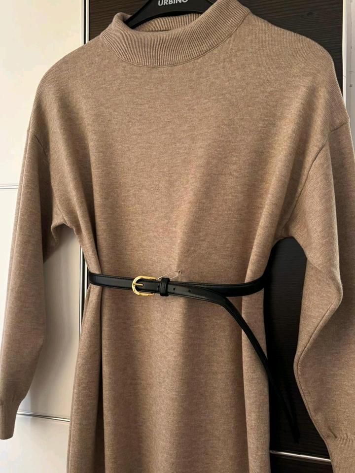 Новое трикотажное платье