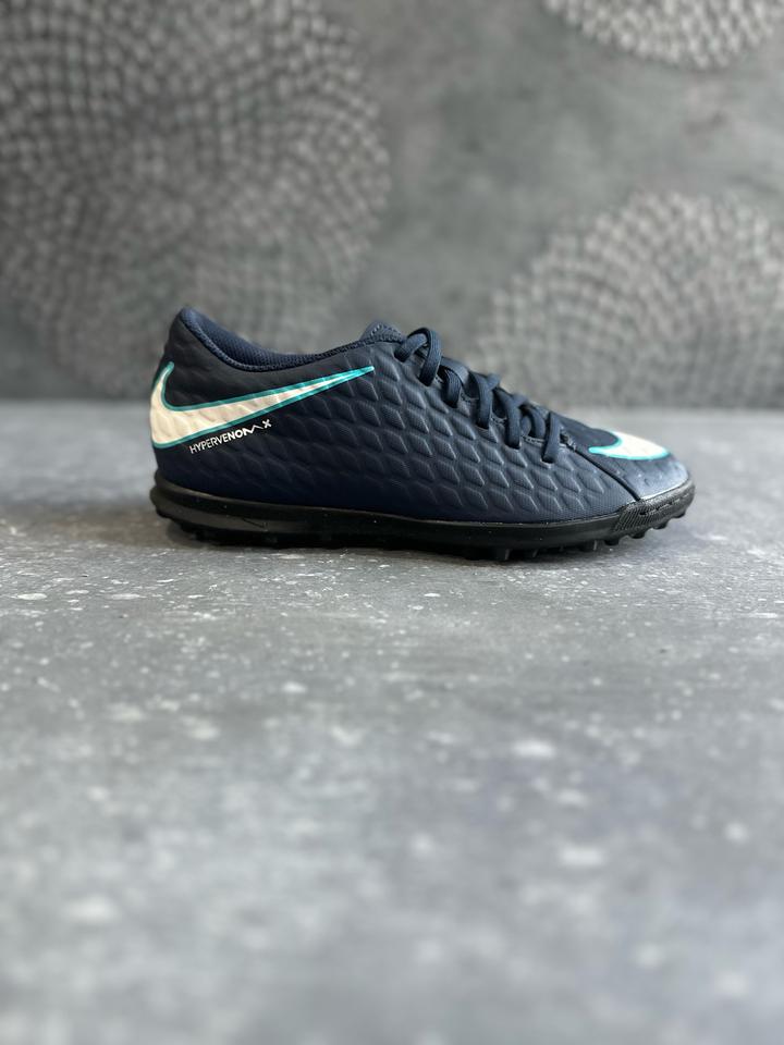 Сороконожки Nike Hypervenom