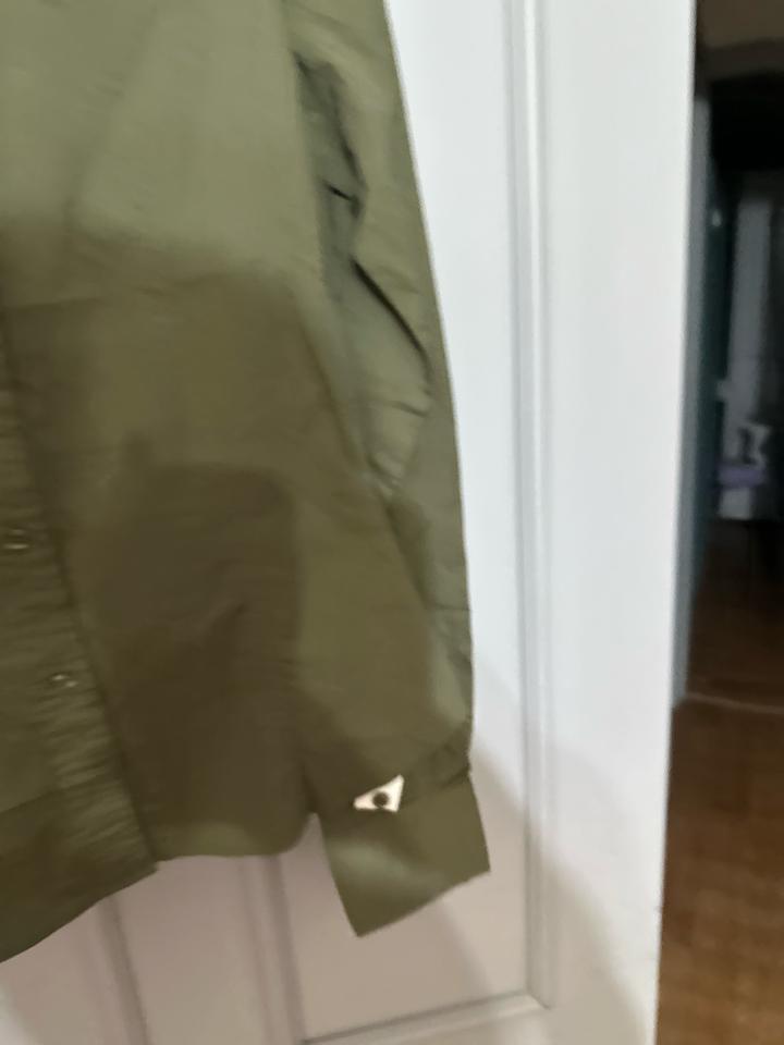 Рубашка Stradivarius Basic цвета хаки