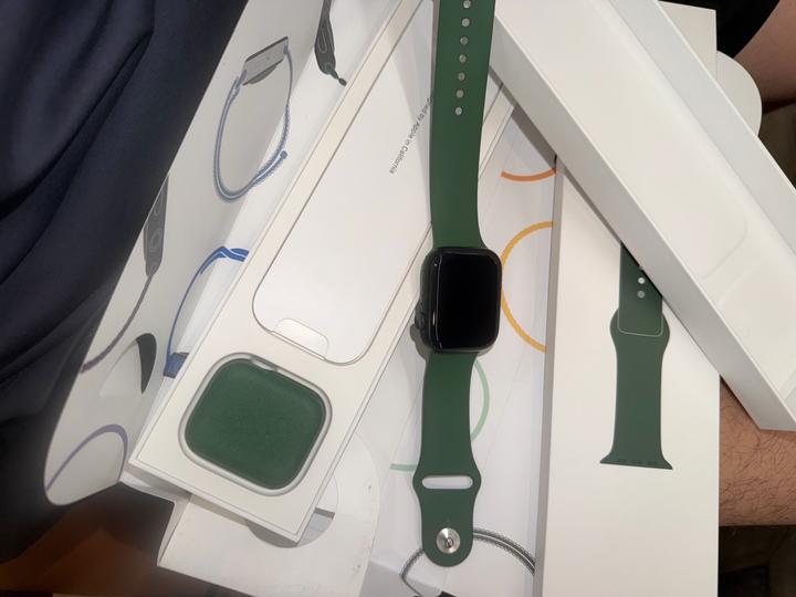 Apple watch 7 45 mm БЕЗ ЦАРАПИН ПОЧТИ НОВАЯ