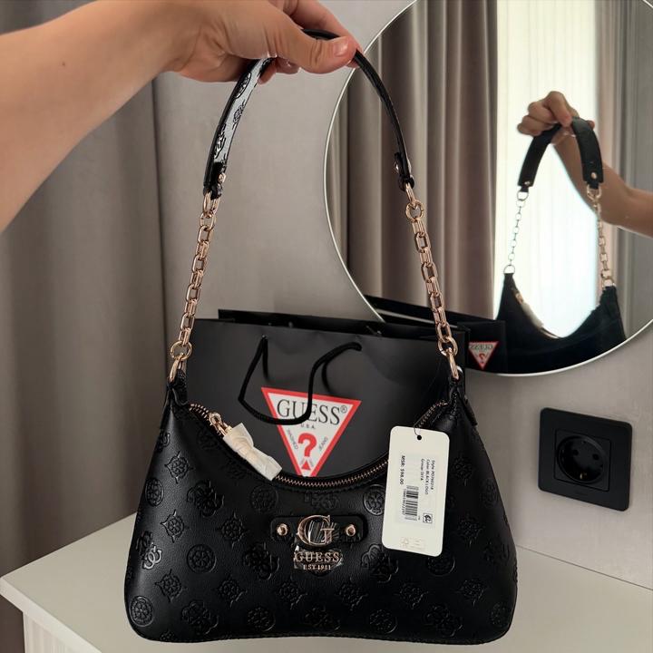 Сумочка багет Guess