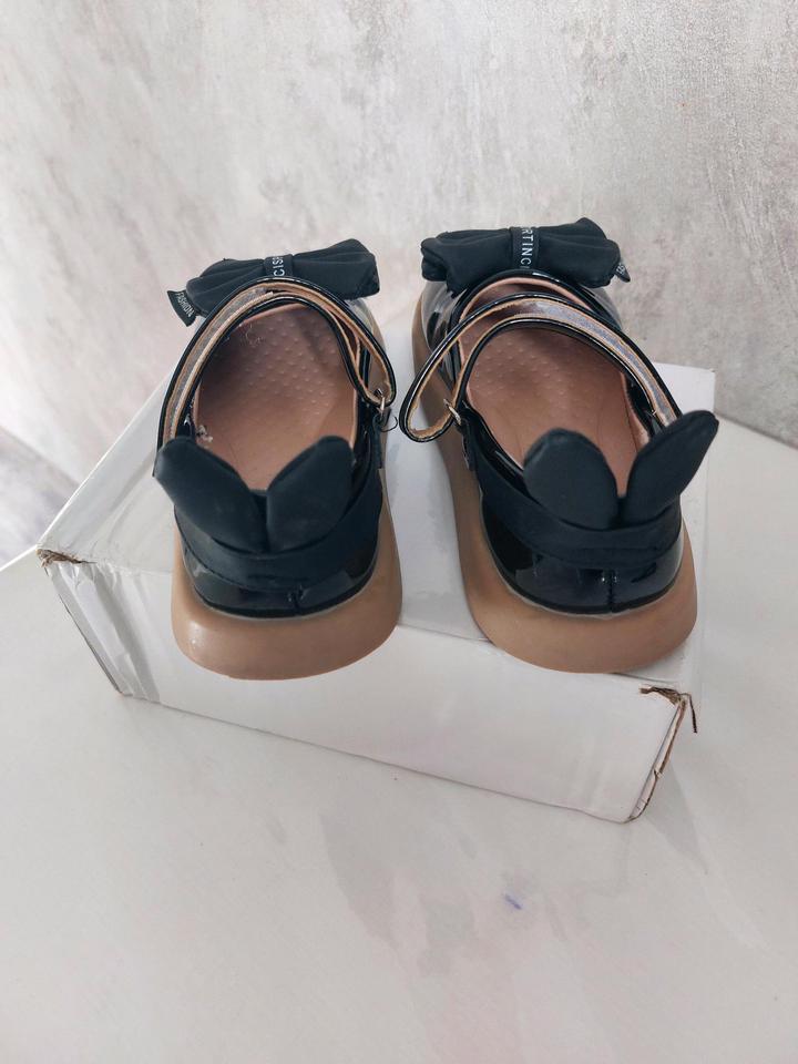 Туфли на девочку