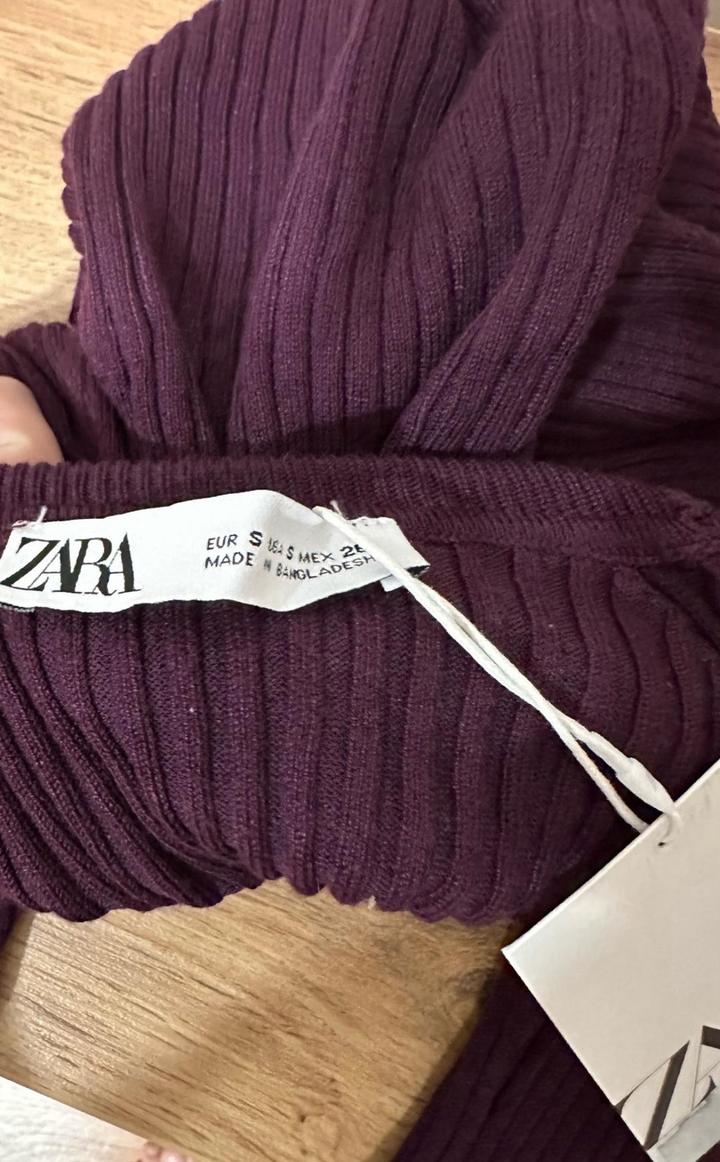 Водолазка Zara