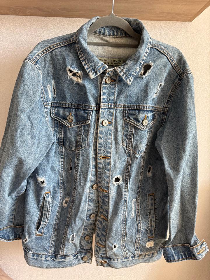 Джинсовая куртка