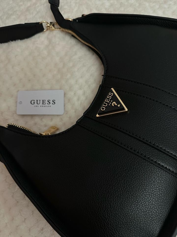 Сумка Guess
