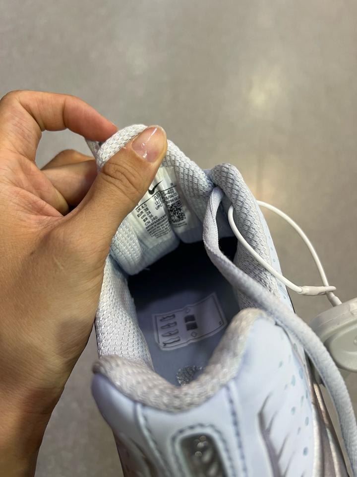 Кроссовки Nike