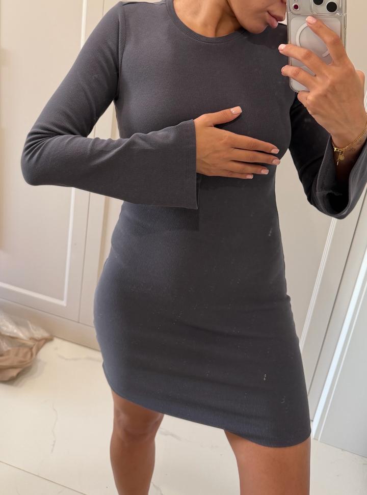 Платье трикотаж, мини, абсолютно новое ZARA