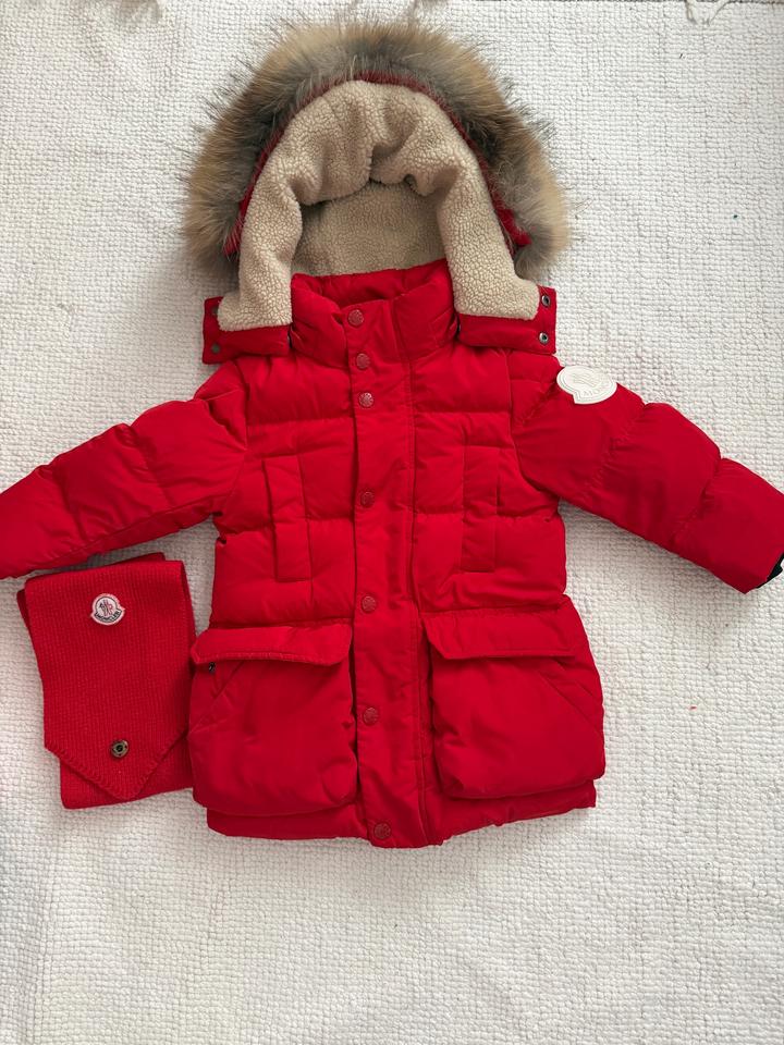 Детский пуховик Moncler Enfant