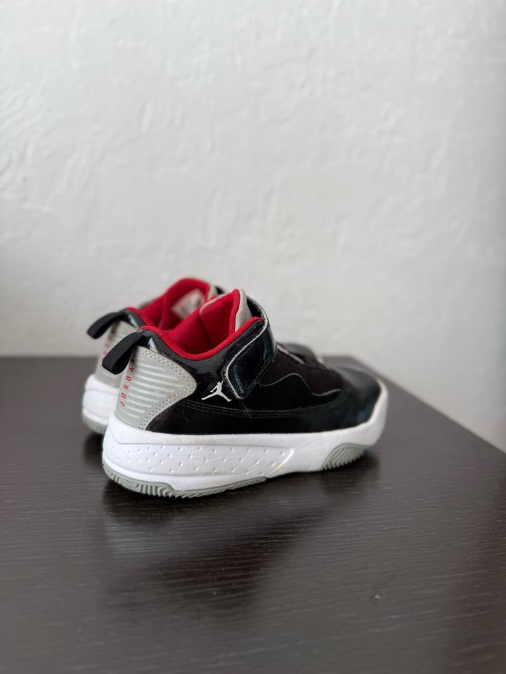 Кроссовки Nike Air Jordan