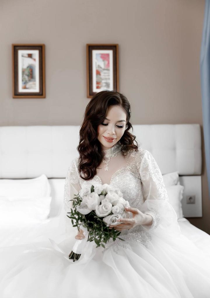 Свадьевное платье S