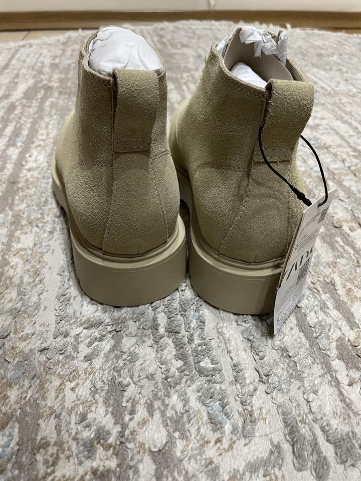 Новые ботинки Zara