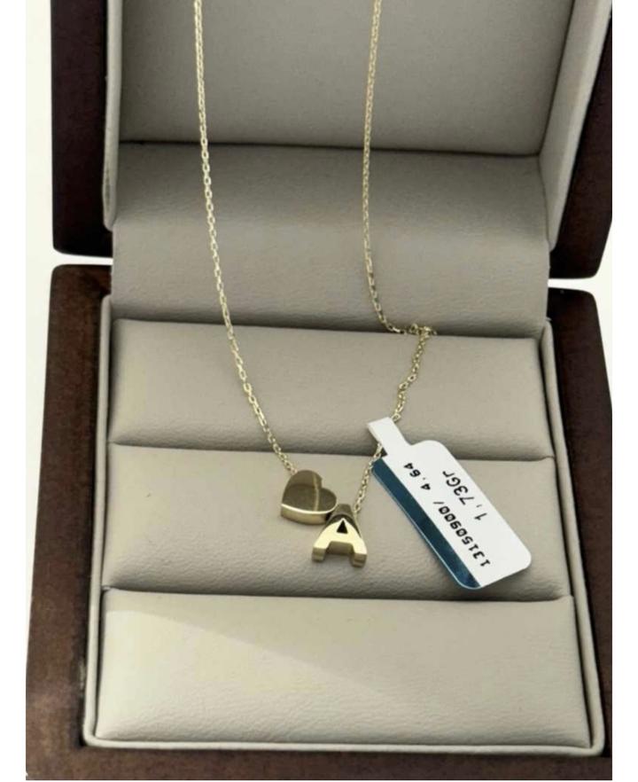 Золотая цепь с буквой