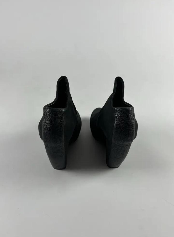 Balenciaga Leather ankle boots