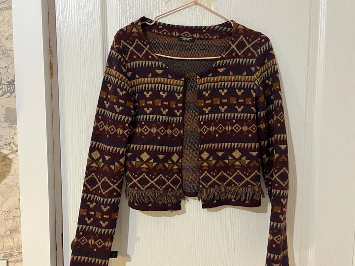 Коричневый кардиган,motivi
