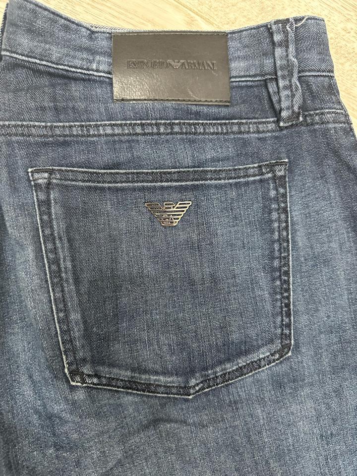 Джинсы Emporio Armani
