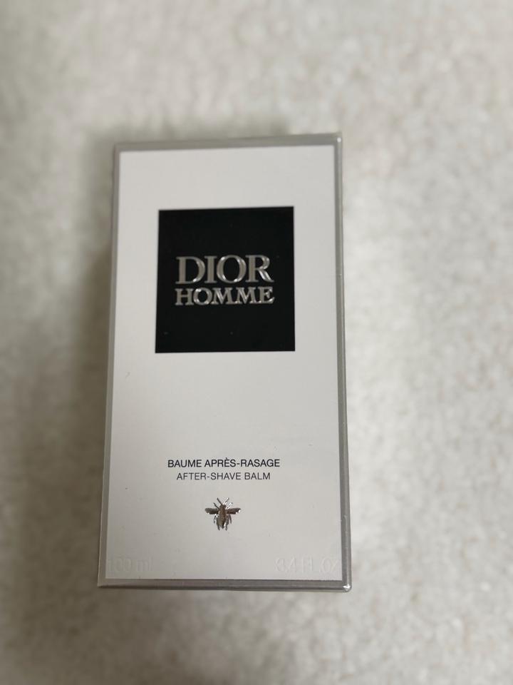 Красивый фон для Dior Homme After-Shave Balm