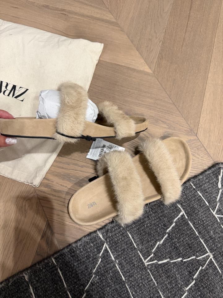 Сандали ZARA