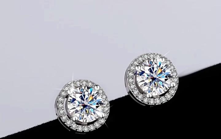 Пусеты по 1 карату, Муассанит GRA| Серебро 925