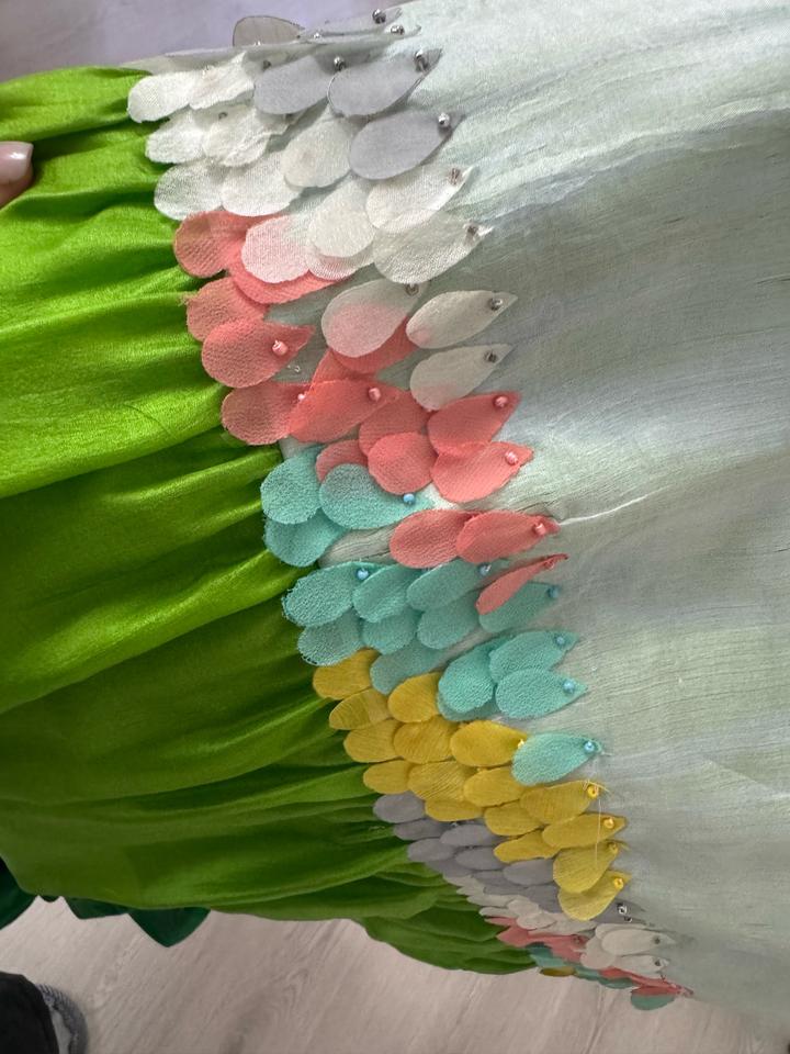 Платье от дизайнера Lalifashion