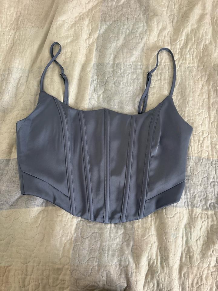 корсет Bershka