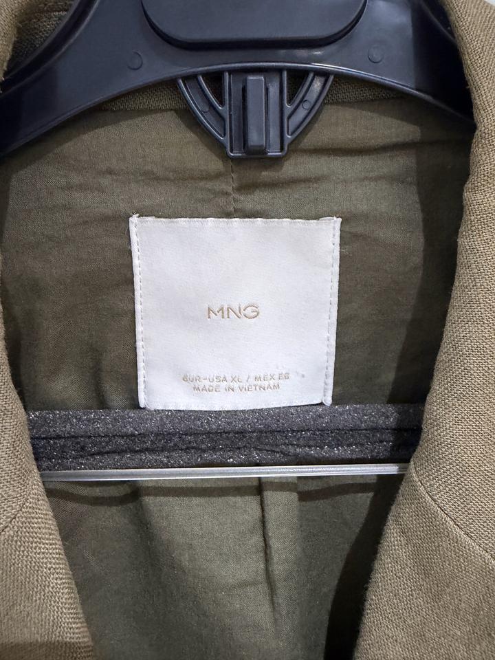 Льняной пиджак Mango