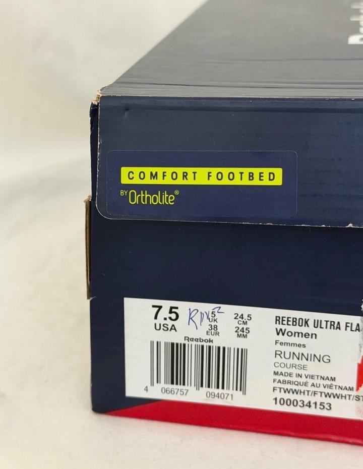 Женские кроссовки Reebok