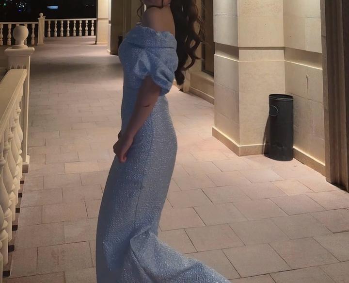 вечернее голубое платье(демисезон)