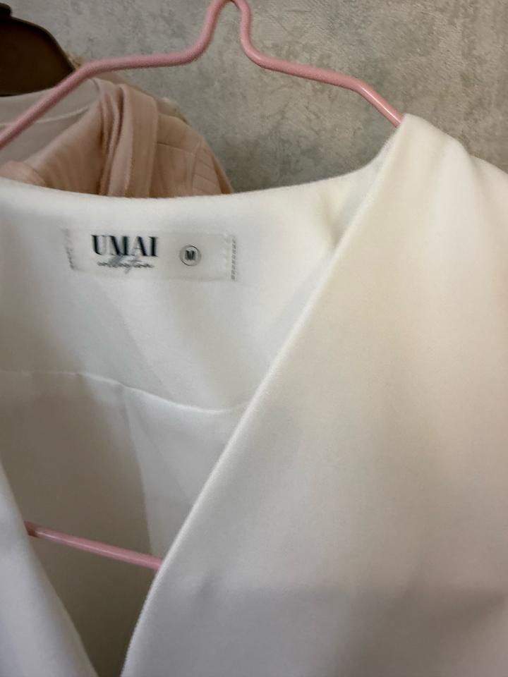 Продам белый пиджак