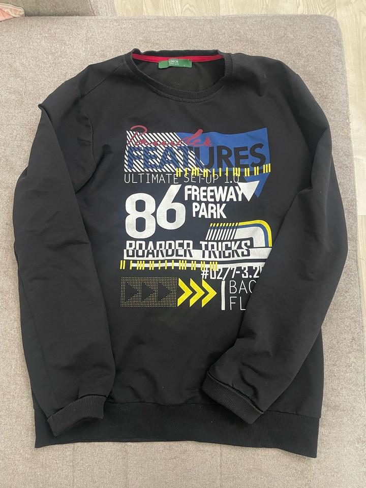 Черный свитшот