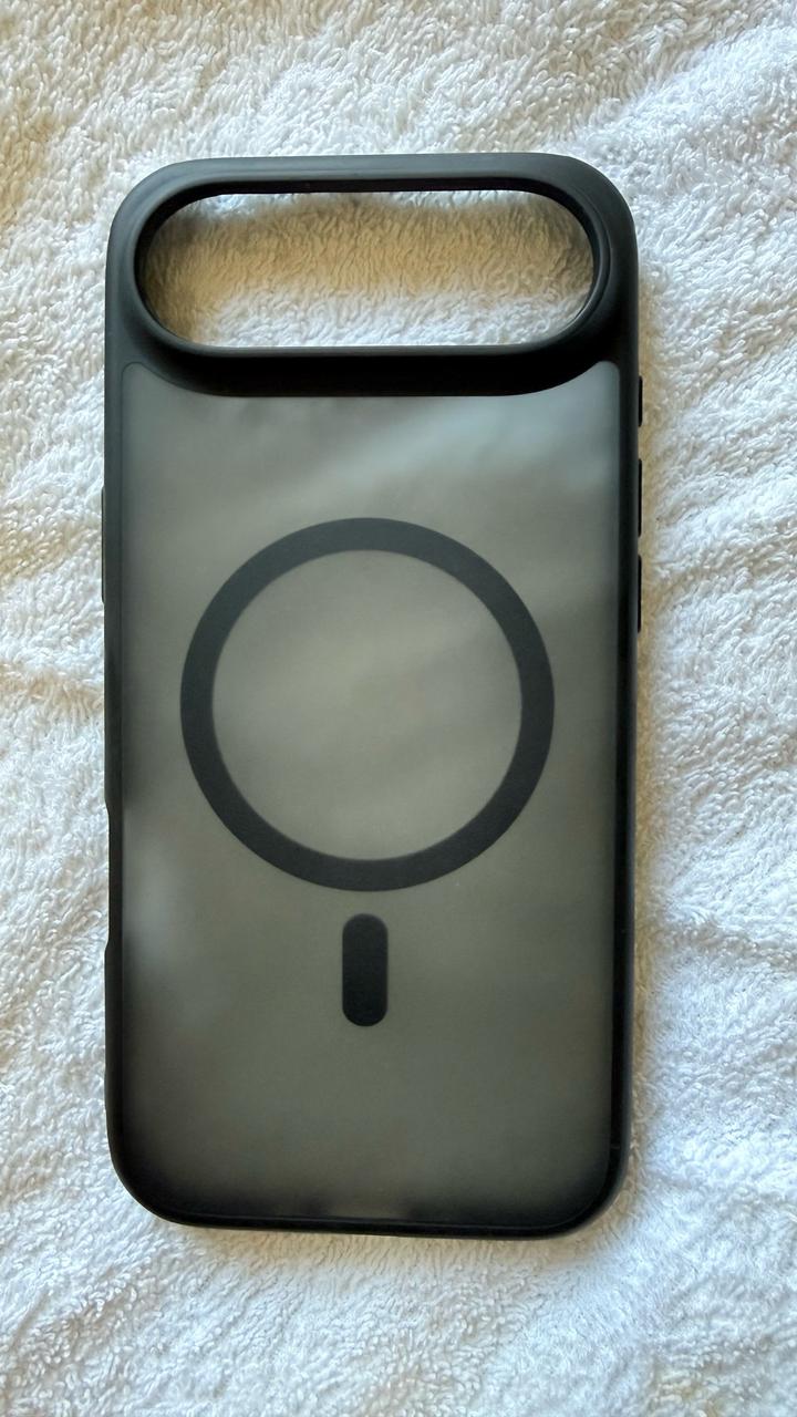 Чехол на IPhone 17Air