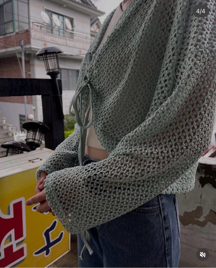 Балеро в белом и бирюзовом цвете.