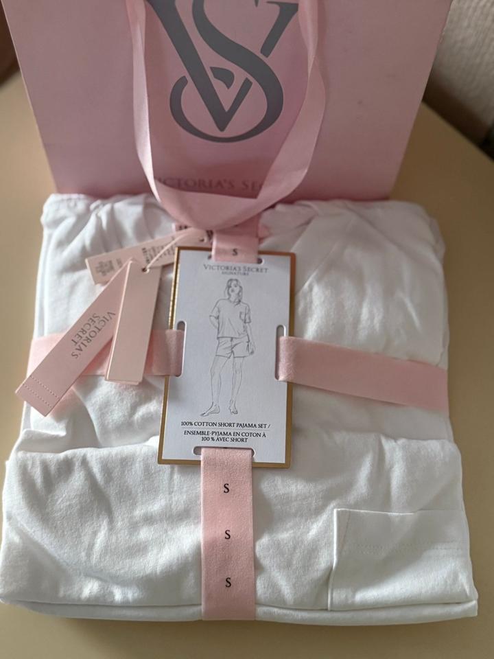 Двойка от Victoria’s Secret
