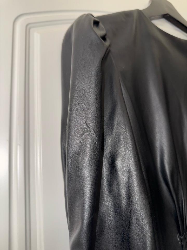 Платье кожаное