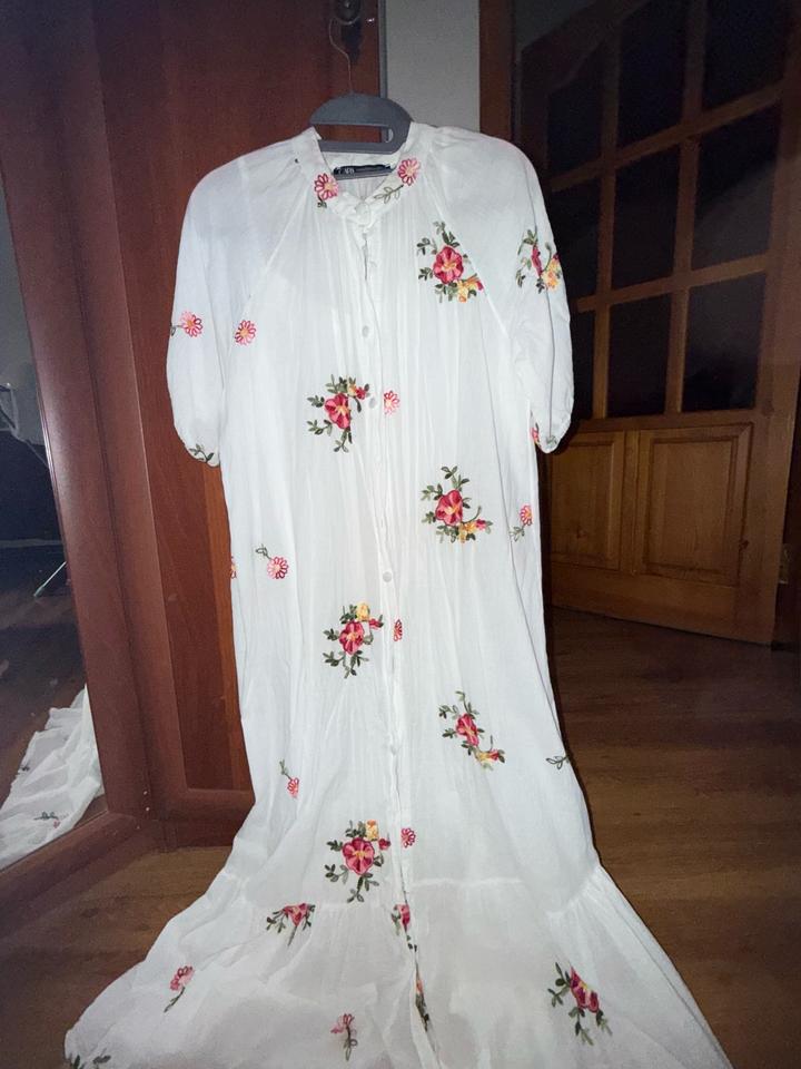Платье