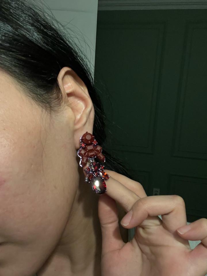 Серьги бордового цвета