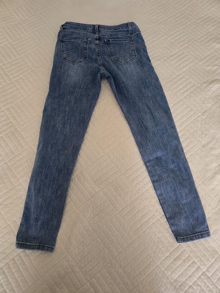 Джинсы ноу нейм бренд