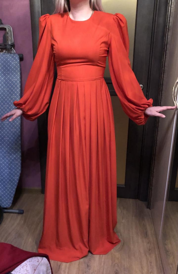 Стильно платье