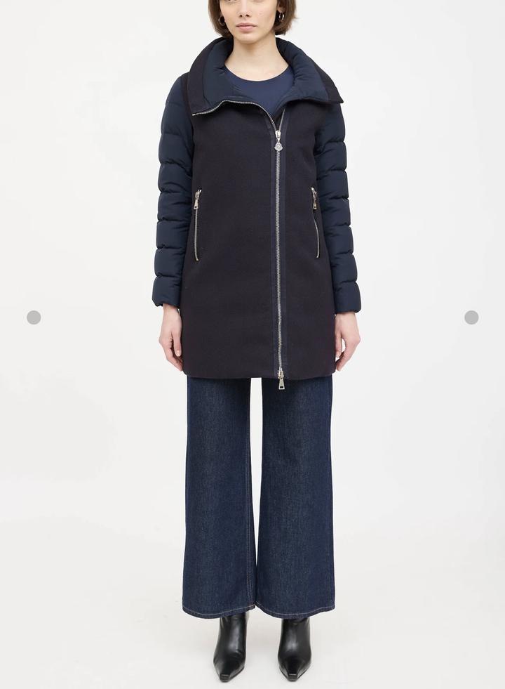 Moncler пуховое пальто