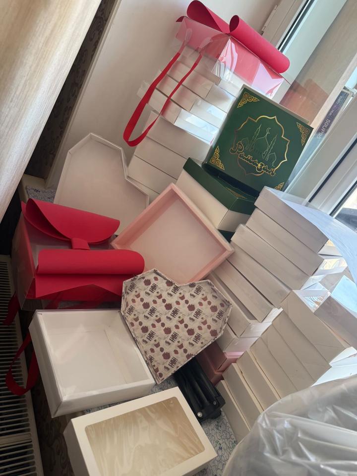 Коробки подарочные (для клубники,суб фрукты)