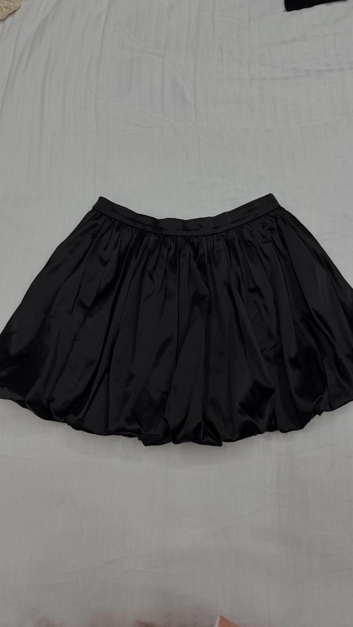 Черная мини юбочка атлас, размер S-M