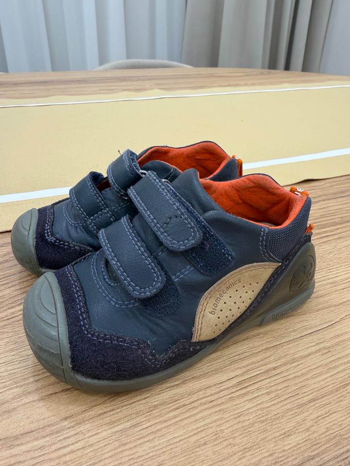 Кроссовки ботинки biomechanics