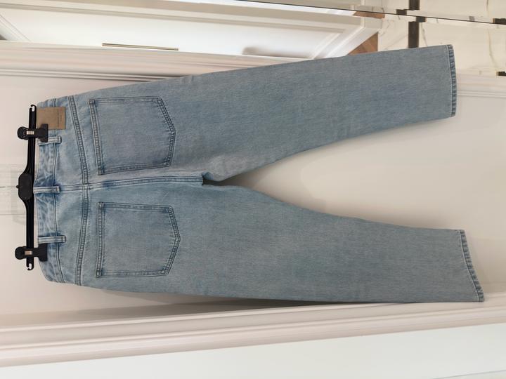 Джинсы прямого кроя