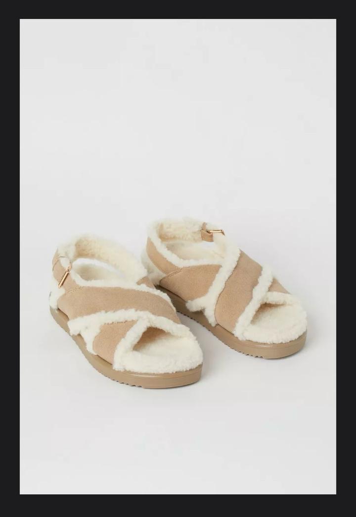 Меховые шлепанцы H&M Premium