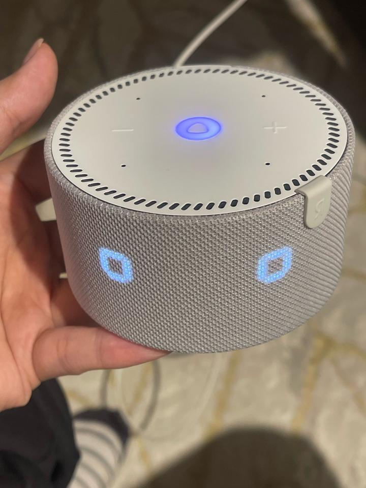 Яндекс Станция Алиса белый с часами