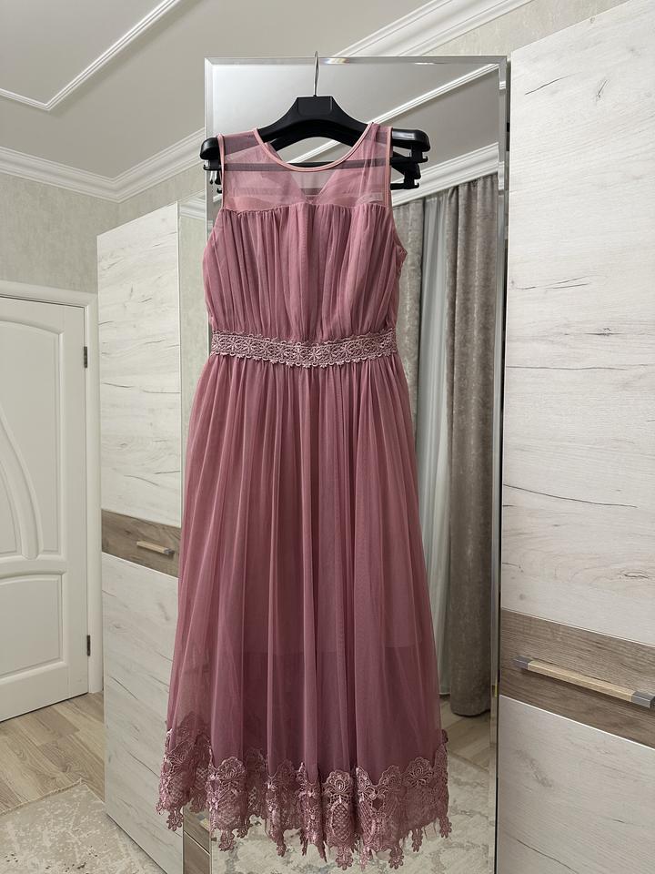 Платье вечернее