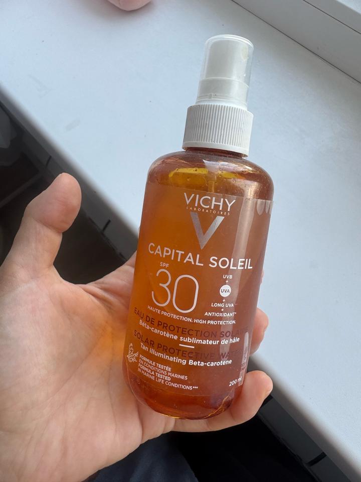VICHY Солнцезащитный двухфазный увлажняющий спрей SPF 30 Capital Soleil