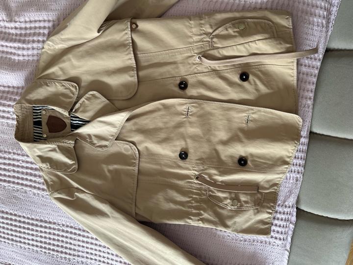 Короткий тренч Massimo dutti